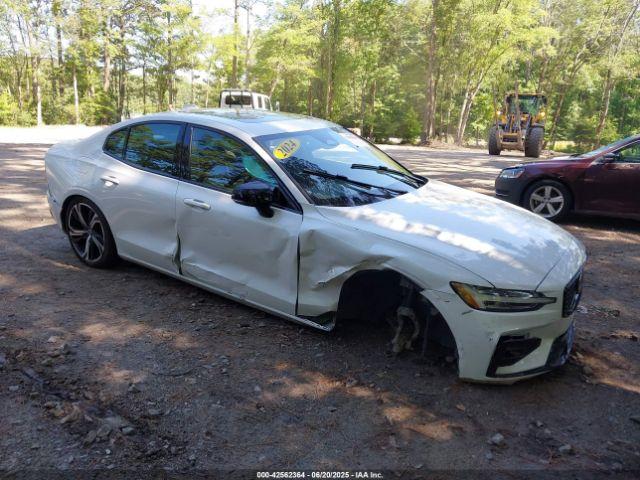  Salvage Volvo S60