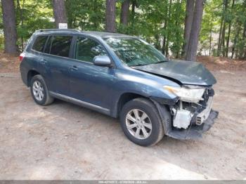  Salvage Toyota Highlander