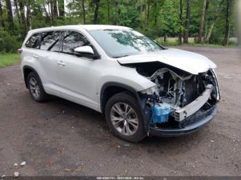  Salvage Toyota Highlander