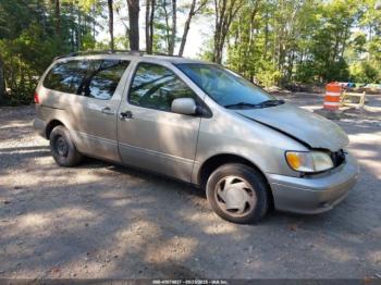  Salvage Toyota Sienna