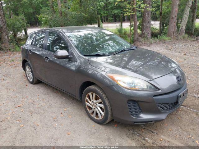  Salvage Mazda Mazda3