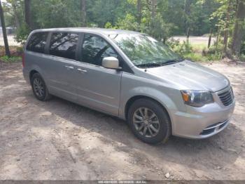  Salvage Chrysler Town & Country