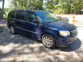  Salvage Chrysler Town & Country
