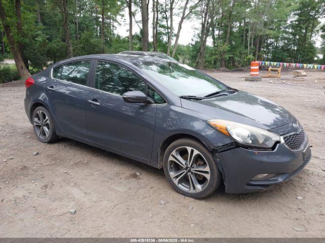  Salvage Kia Forte