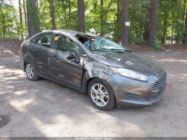 Salvage Ford Fiesta
