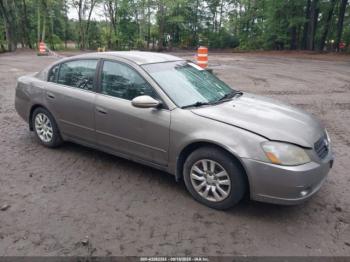  Salvage Nissan Altima