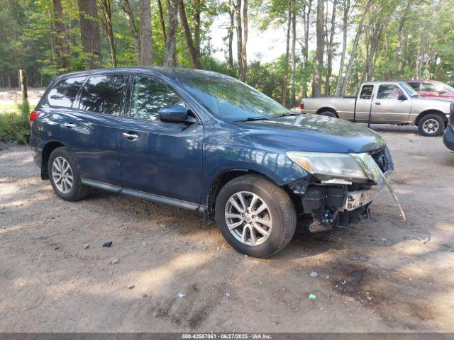  Salvage Nissan Pathfinder