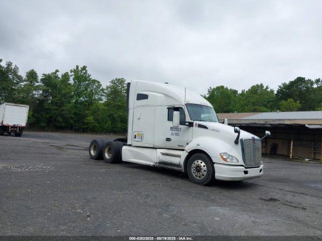  Salvage Kenworth T680