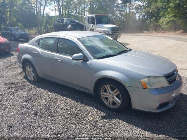  Salvage Dodge Avenger