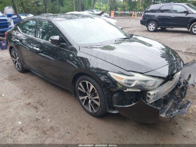  Salvage Nissan Maxima