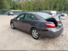 Toyota Camry Le Image 10