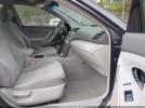 Toyota Camry Le Image 11