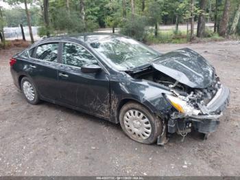  Salvage Nissan Altima