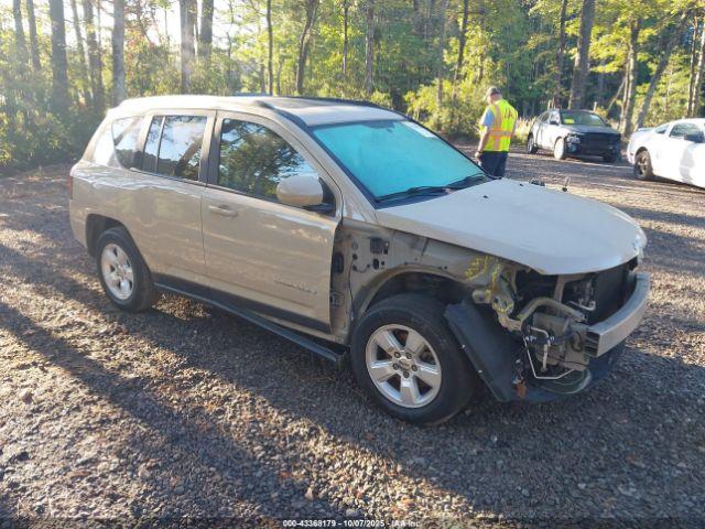  Salvage Jeep Compass