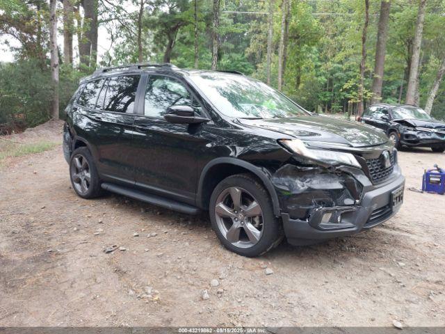  Salvage Honda Passport