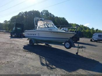  Salvage Bayliner Cabin Cruiser