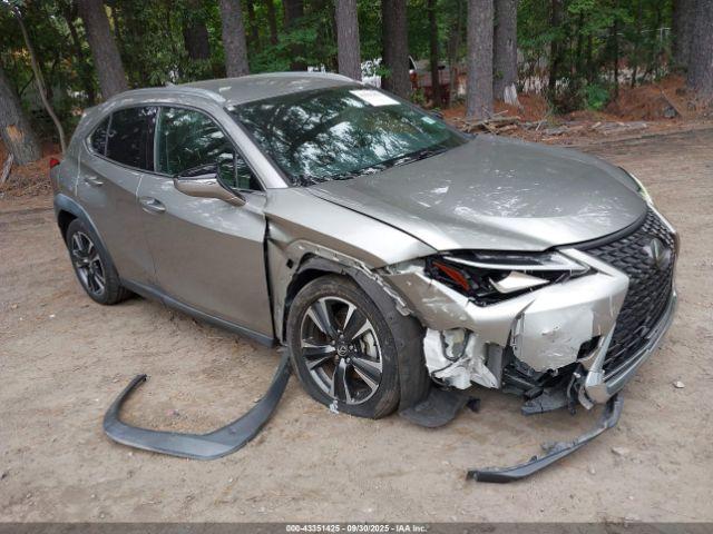  Salvage Lexus Ux