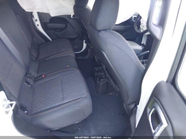 Jeep Gladiator Mojave Image 11