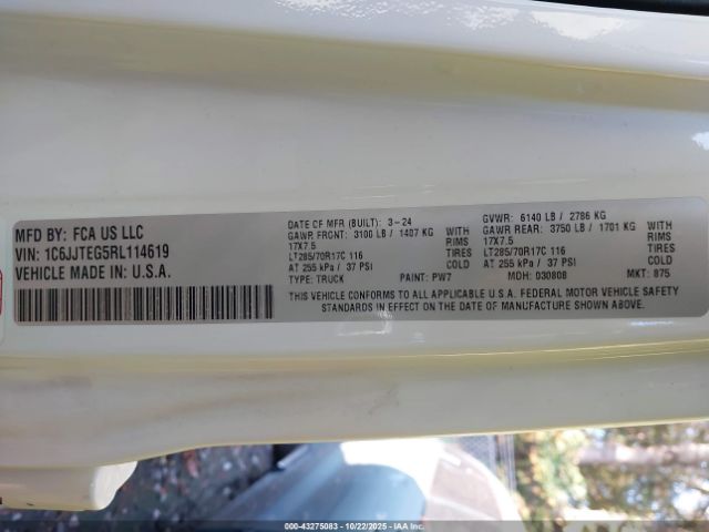 Jeep Gladiator Mojave Image 16