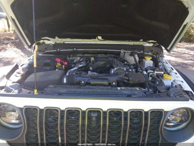 Jeep Gladiator Mojave Image 12