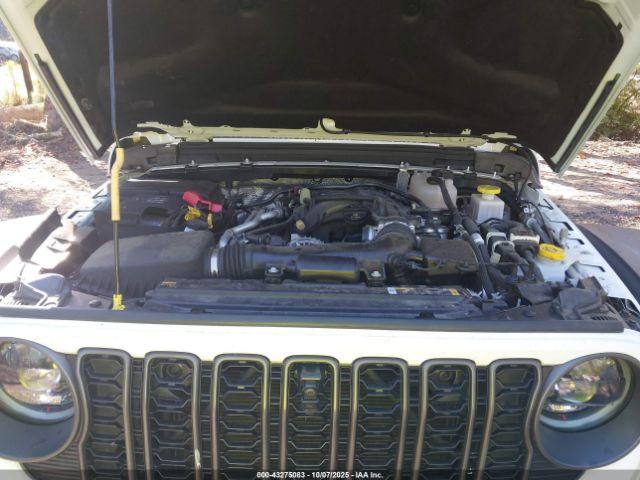 Jeep Gladiator Mojave Image 12