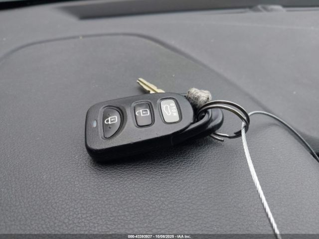 Hyundai ELANTRA Sel Image 9