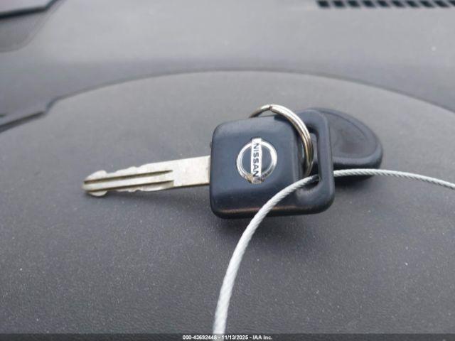 Nissan Pathfinder Le Image 6