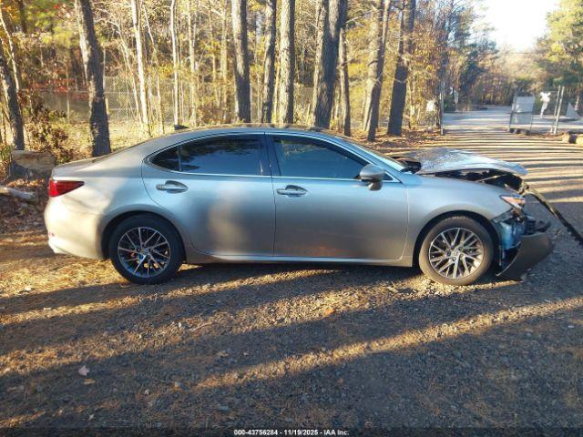 Lexus Es Image 12