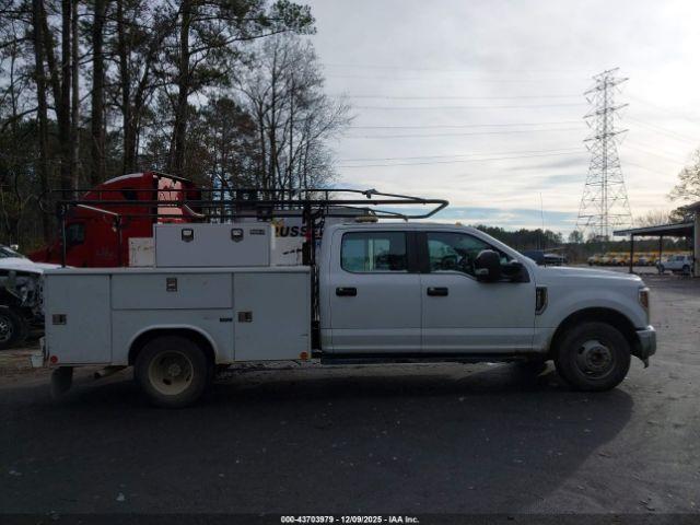 Ford F-350 Xl Image 16