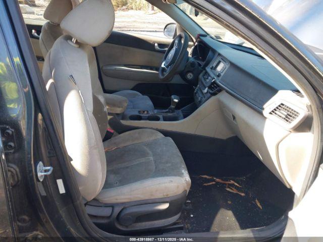 Kia Optima Lx Image 5