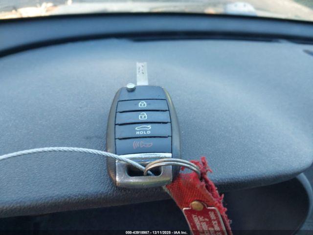 Kia Optima Lx Image 12