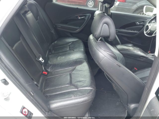 Hyundai Azera Image 12