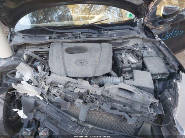 Toyota Yaris Le Image 11