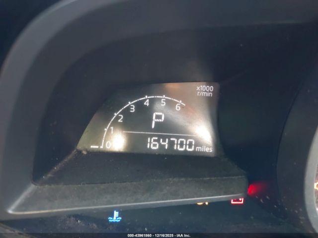 Toyota Yaris Le Image 15