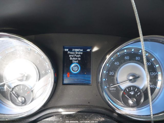 Chrysler 300 Motown Image 3