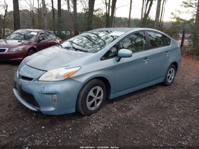 Toyota Prius Two Image 2