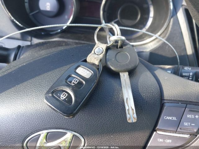 Hyundai SONATA Gls Image 3