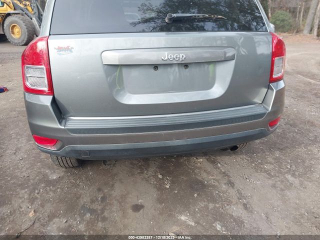 Jeep Compass Image 9