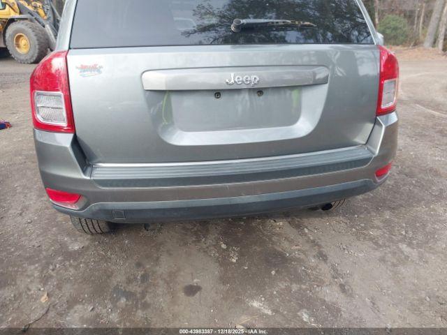 Jeep Compass Image 9