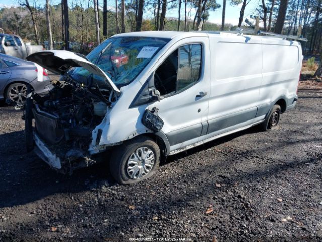 Ford Transit Image 3