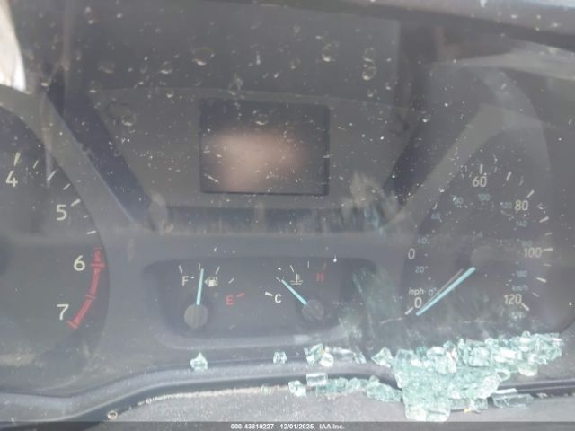 Ford Transit Image 16