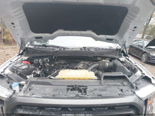 Ford F-150 Xlt Image 14