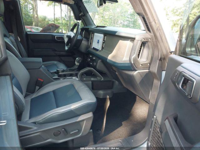 Ford Bronco Outer Banks Image 13