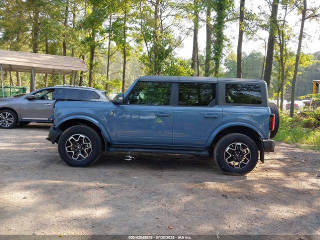 Ford Bronco Outer Banks Image 7