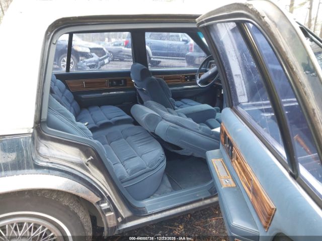 Buick Electra Park Avenue Image 9