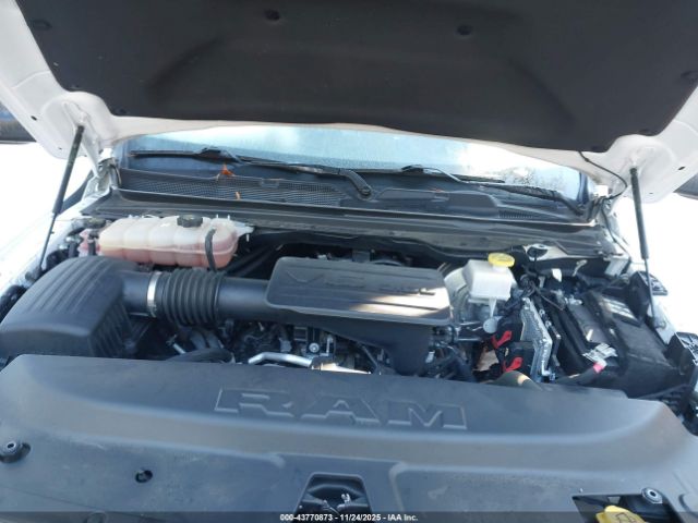 Ram 1500 Big Horn  4x4 6'4 Box Image 9