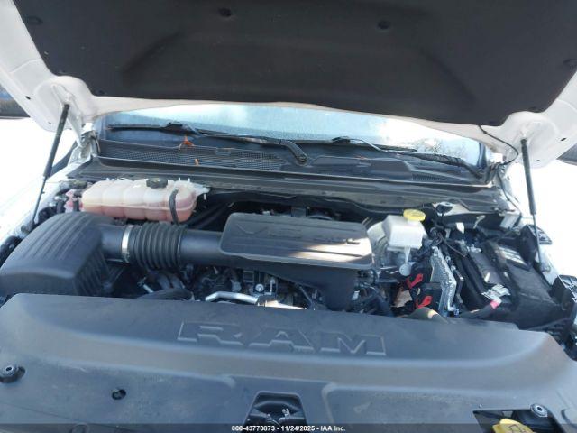 Ram 1500 Big Horn  4x4 6'4 Box Image 9