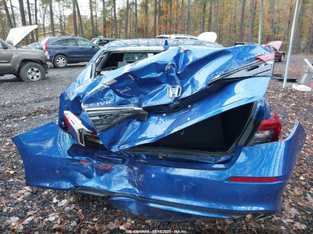 Honda Civic Sport Image 2