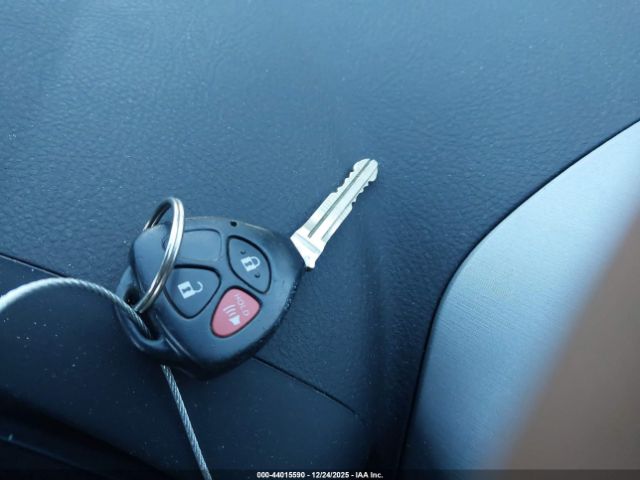 Toyota RAV4 Image 10