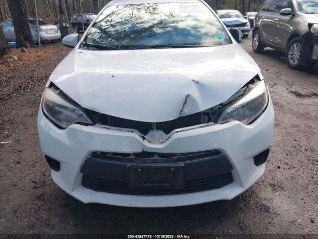 Toyota Corolla Le Image 9